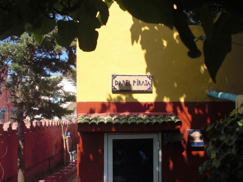 Dar El Pirata Hostel Asilah Dış mekan fotoğraf